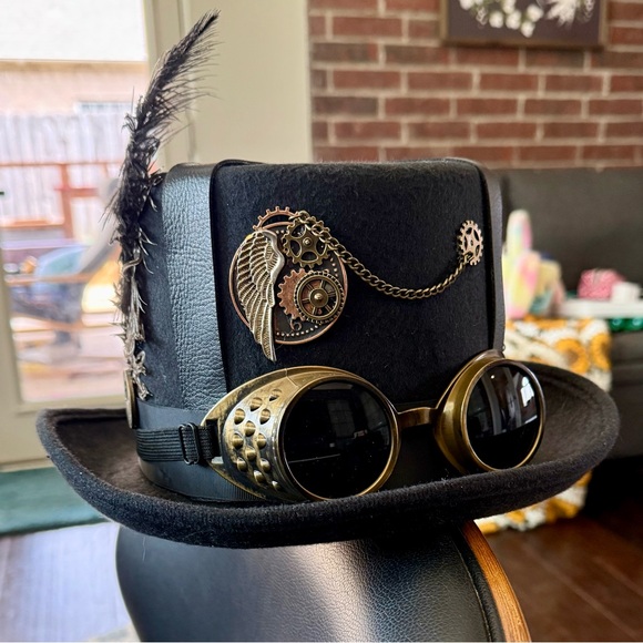 Steampunk Black Top Hat with Goggles - Picture 2 of 2